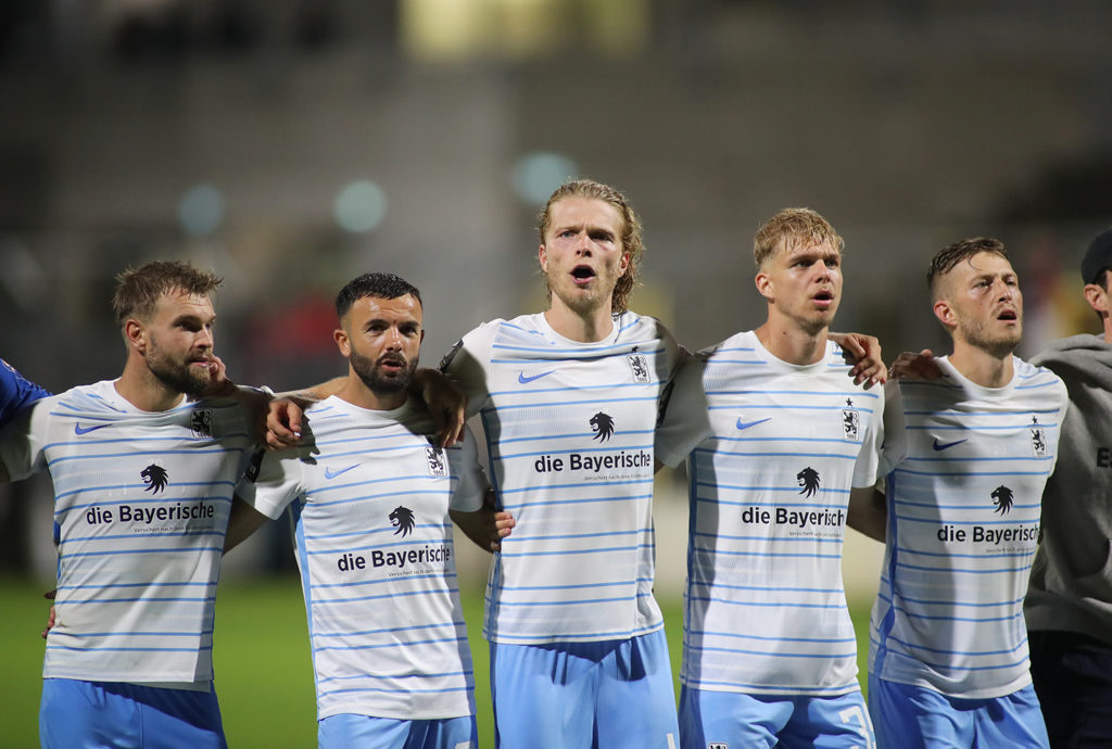 Der Löwen Tag Köllner Elf schläft in der BayArena